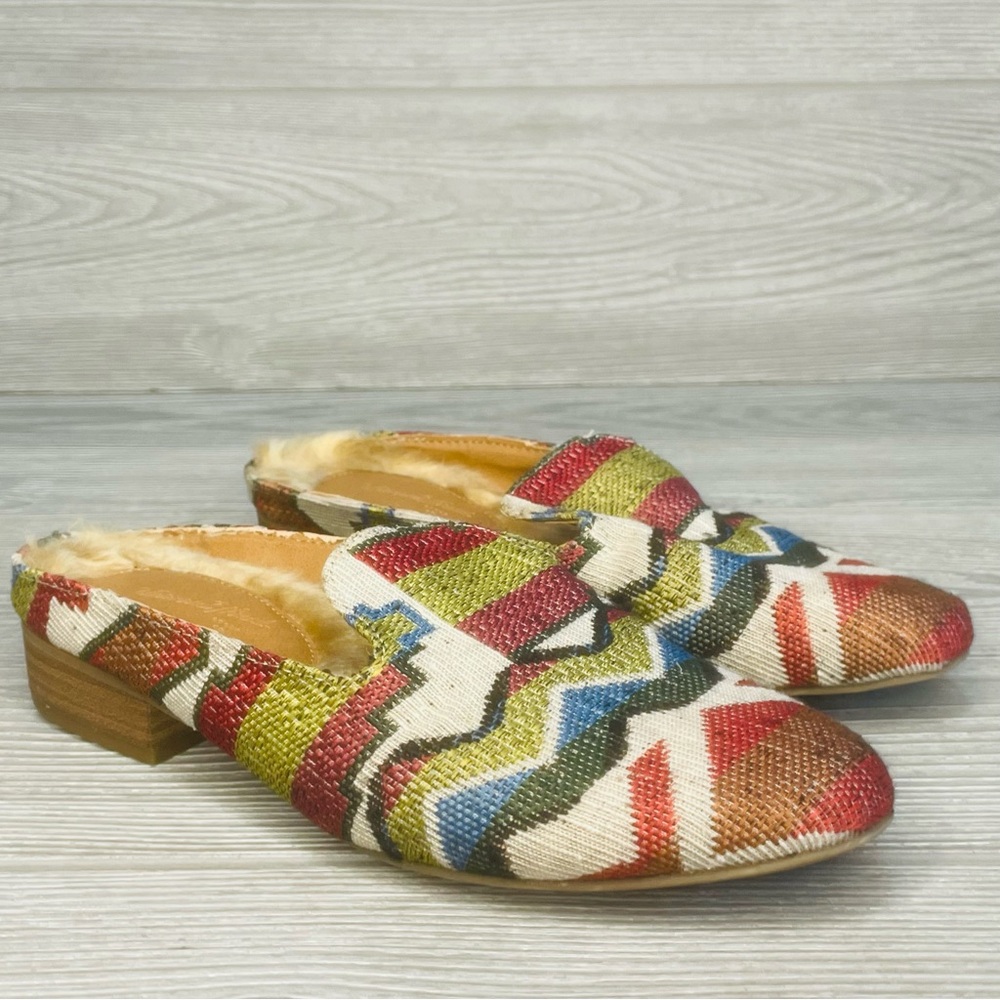 Universal Threads Mules Slides Woman’s 7 Aztec Ta… - image 3